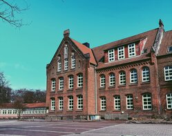 Schule Klostergang - Jetzt Kubiz