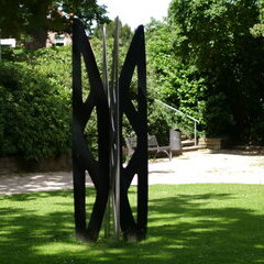 Metallskulptur Aufwärts