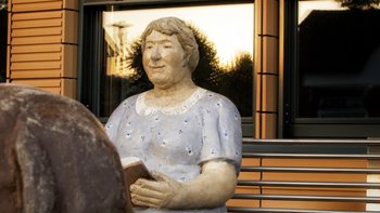 Figuren am Vitus Platz