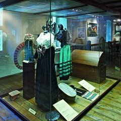 Trachten im Museum Kloster Zeven